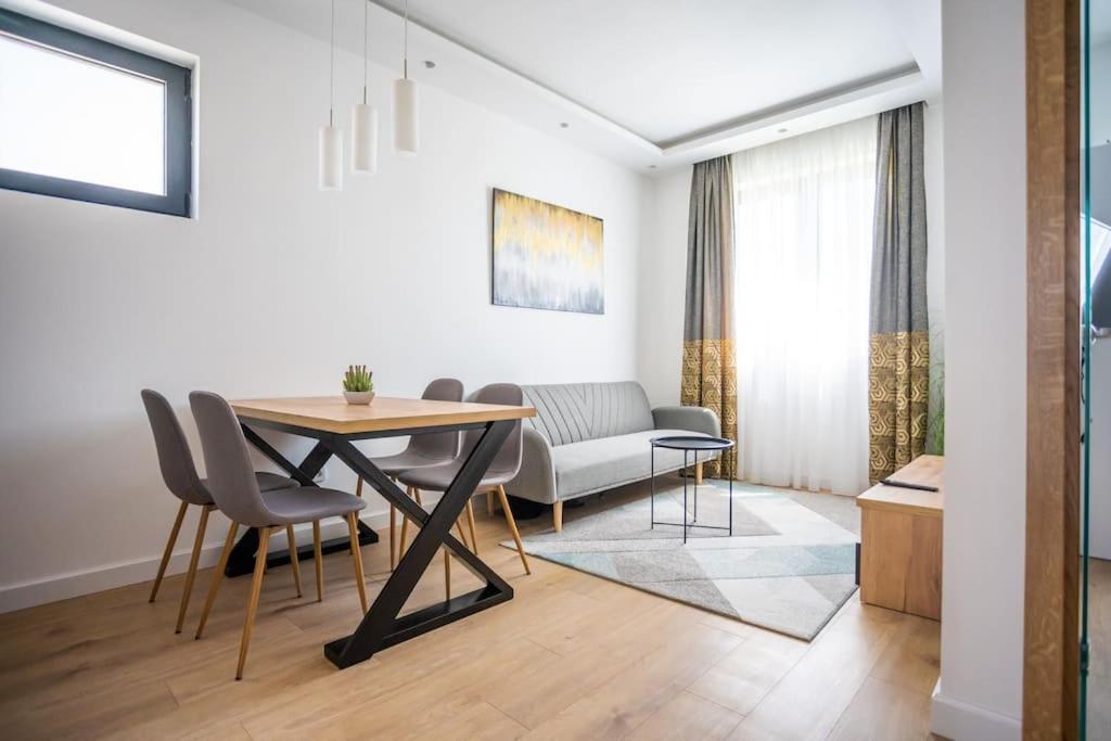 The Boy Next Door Apartment Belgrade Exterior photo